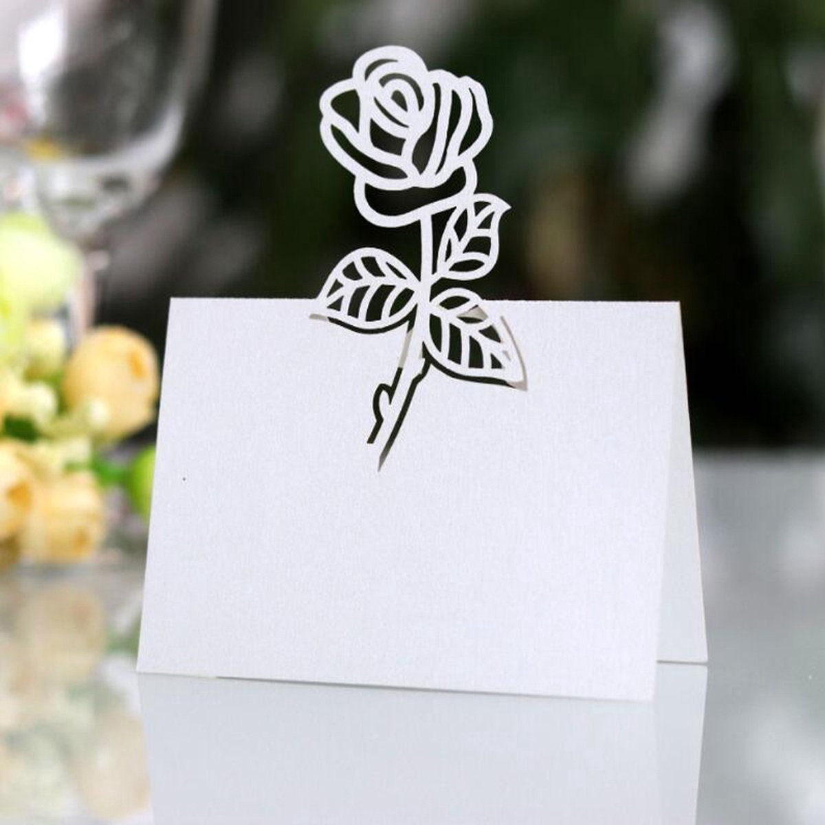 Joya Party® Naamkaartjes voor Tafelschikking van 25 stuks voor een Bruiloft of Feest | Tafelkaartjes Wit met Roos | Tafel Plaatskaartjes | Wit | Roos